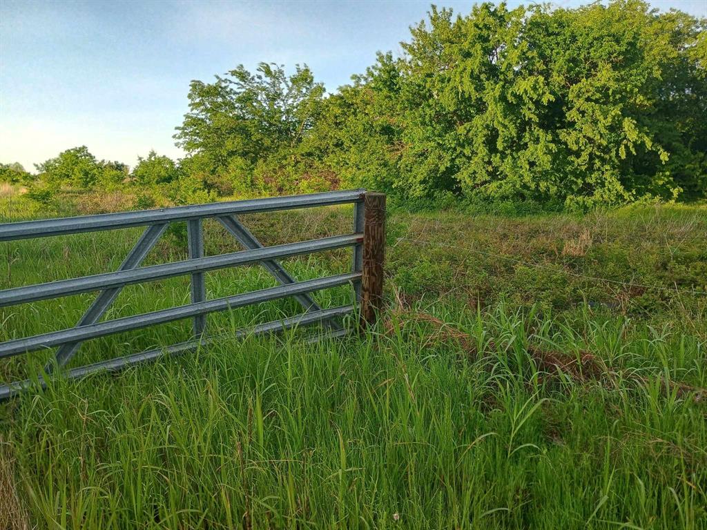 5330 I-30 Property Photo 14