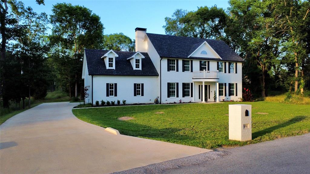 656 Calmwater Court Property Photo