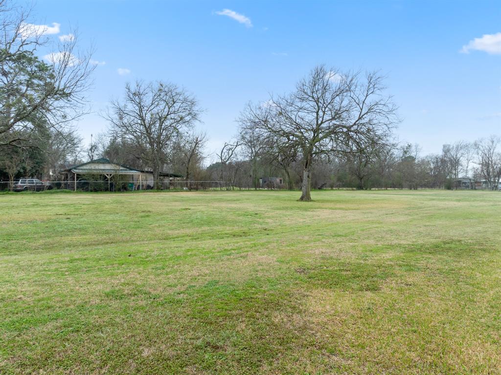 806 Bowie Property Photo 20