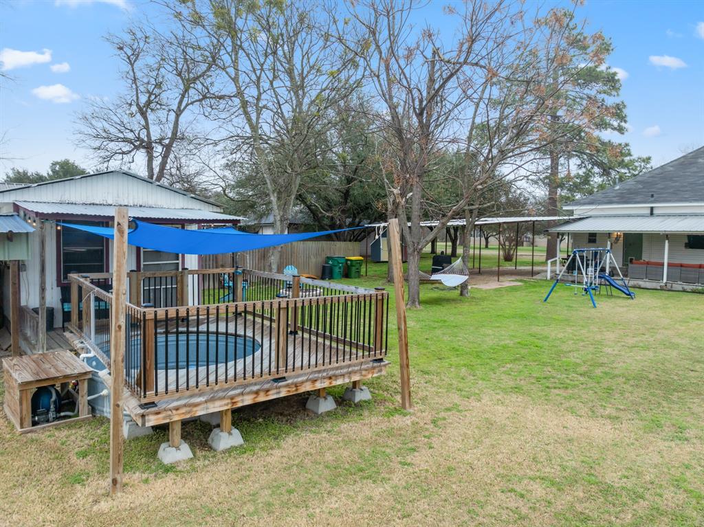 806 Bowie Property Photo 26