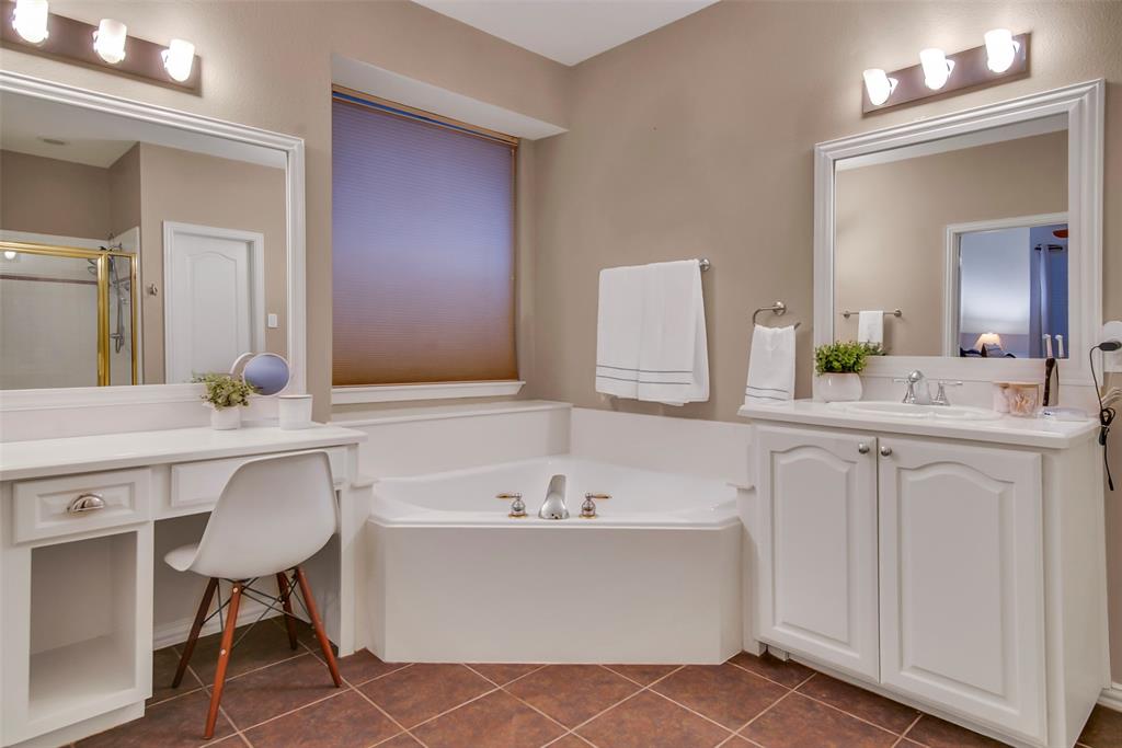 5989 Sandhill Circle Property Photo 14