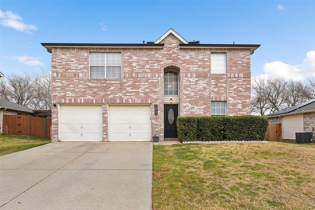 728 Oriole Drive Property Photo