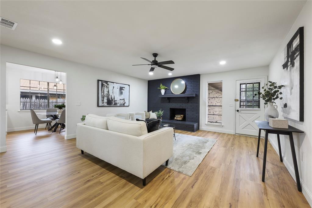 1585 College Parkway Property Photo