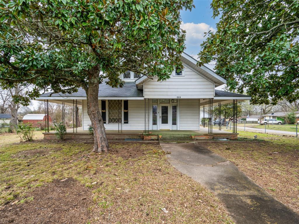 400 E Longview Street Property Photo