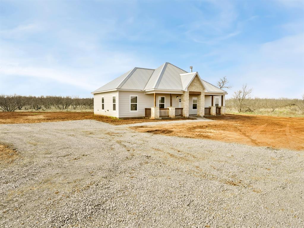 804 Mcdonald Road Property Photo 2
