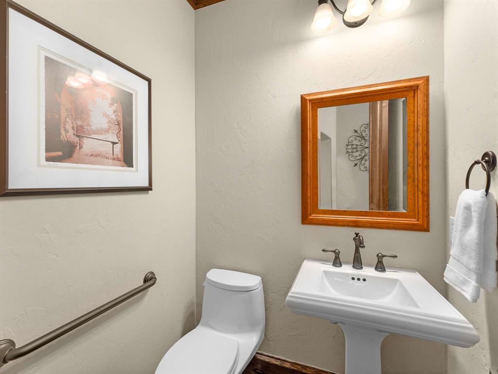 17227 Lechlade Lane Property Photo 14