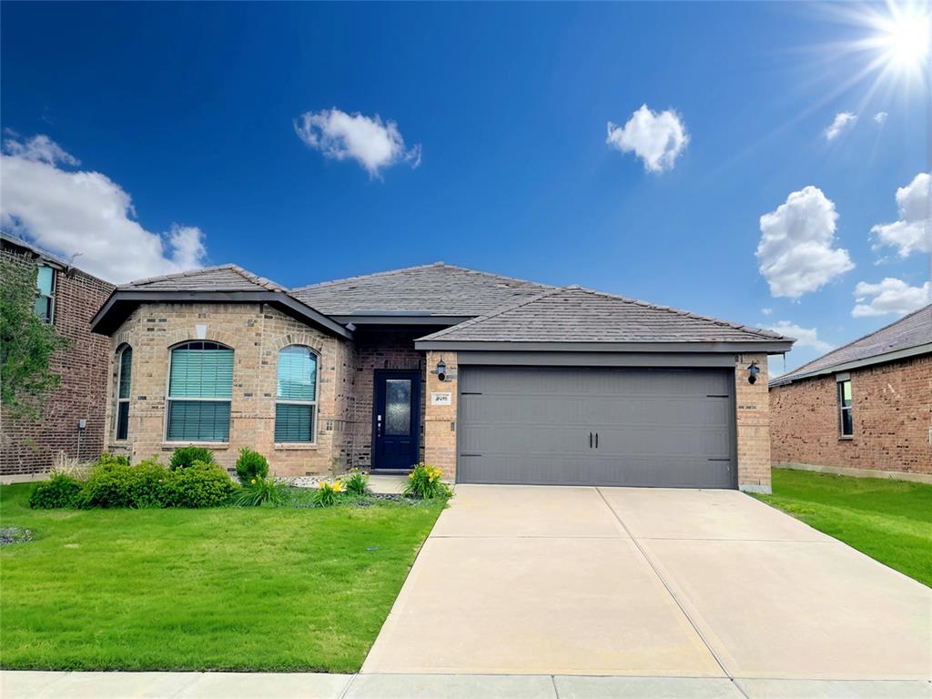 207 Lake Ridge Property Photo 1
