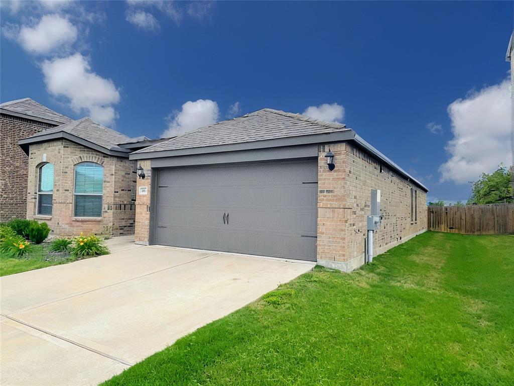 207 Lake Ridge Property Photo 3