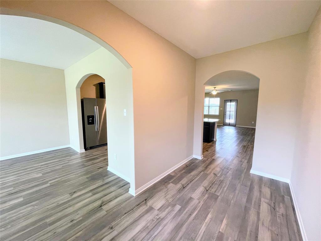207 Lake Ridge Property Photo 4