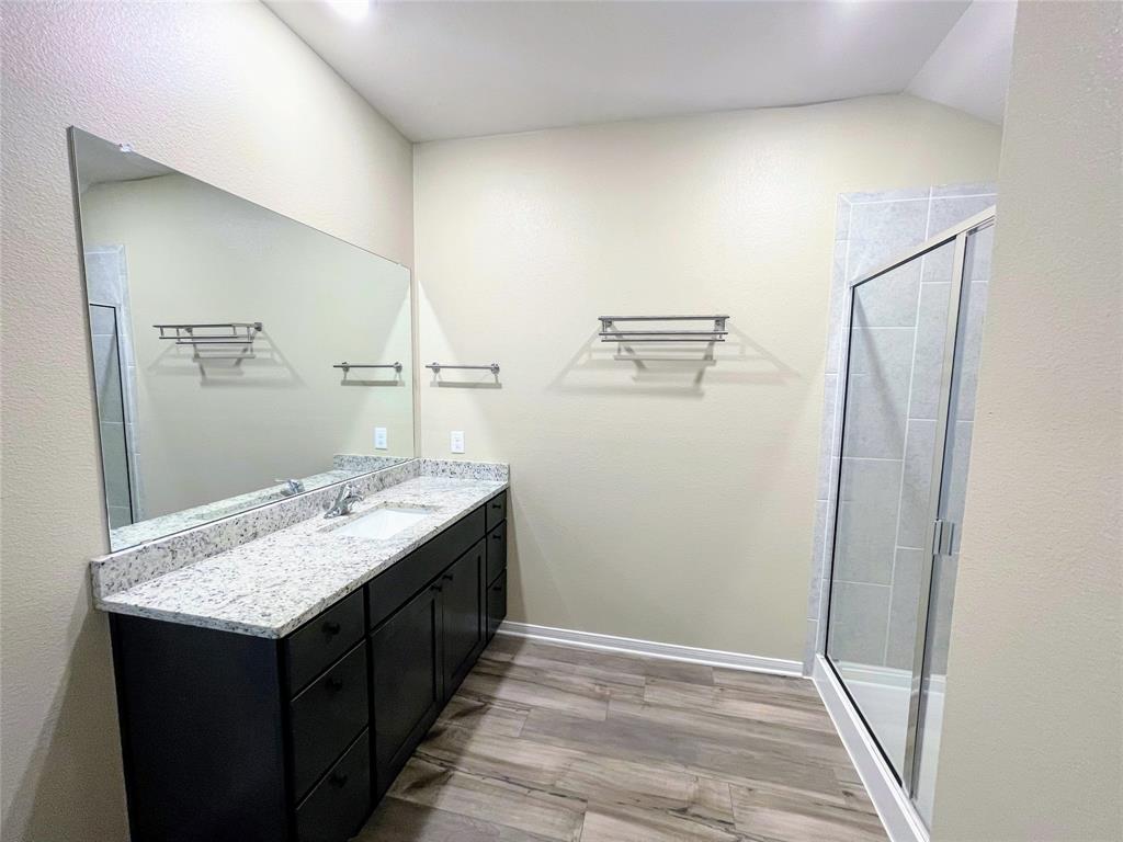 207 Lake Ridge Property Photo 16