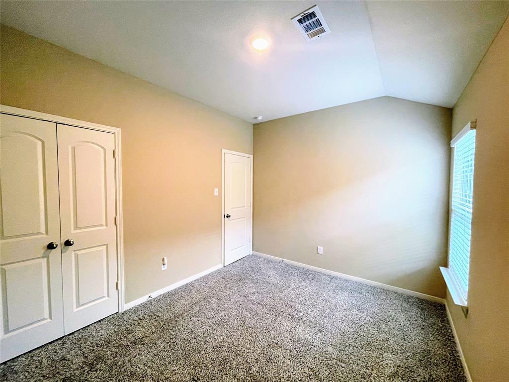 207 Lake Ridge Property Photo 19