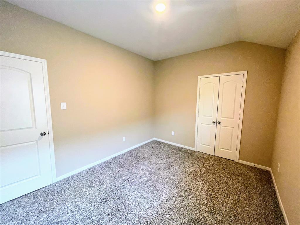207 Lake Ridge Property Photo 23