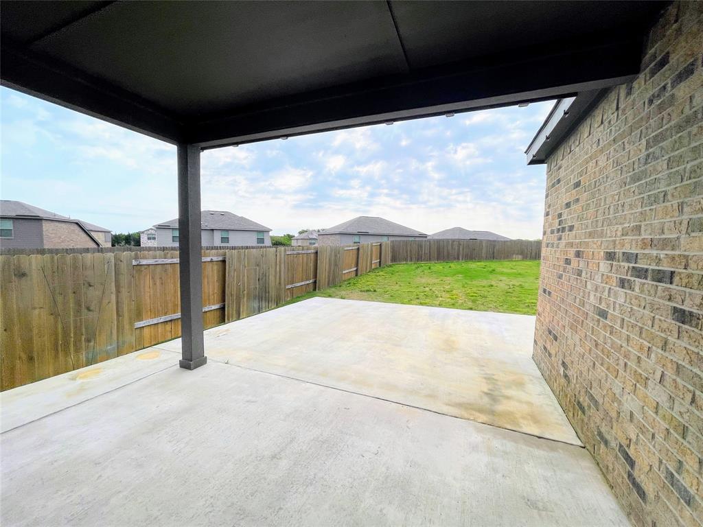 207 Lake Ridge Property Photo 28