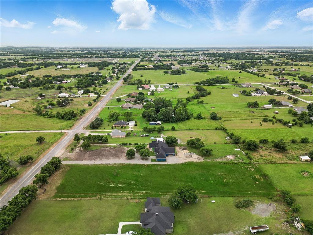 000 Fm 2450 Property Photo 4