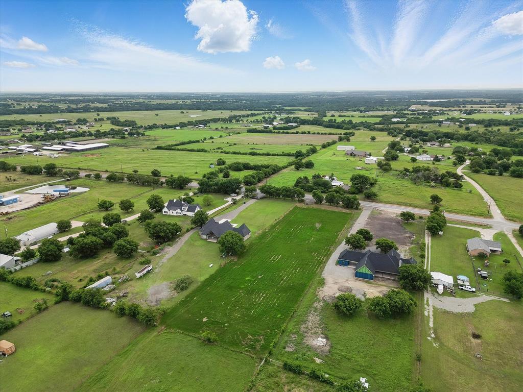 000 Fm 2450 Property Photo 15