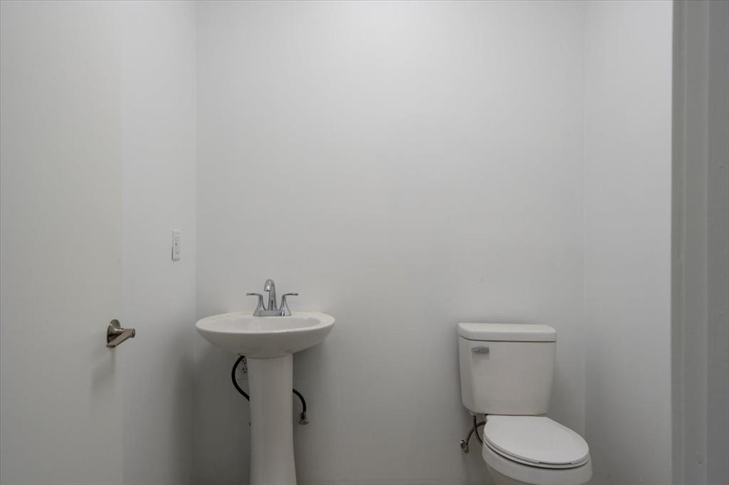 9020 S State Highway 121 3 Property Photo 16