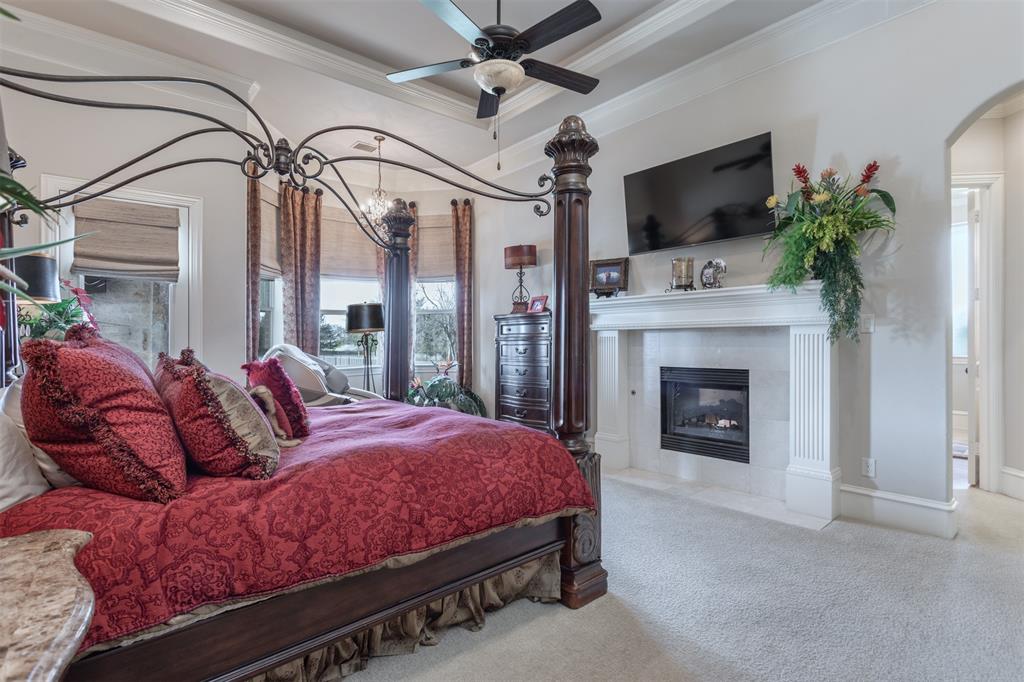 4694 Lake Breeze Drive Property Photo 10