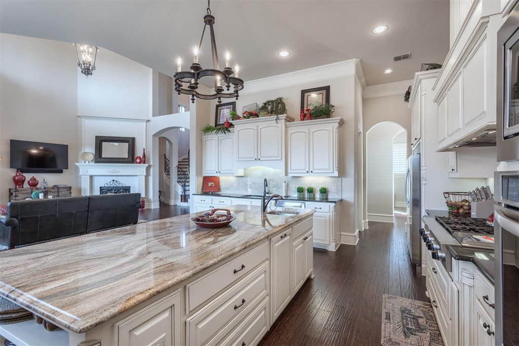 4694 Lake Breeze Drive Property Photo 16