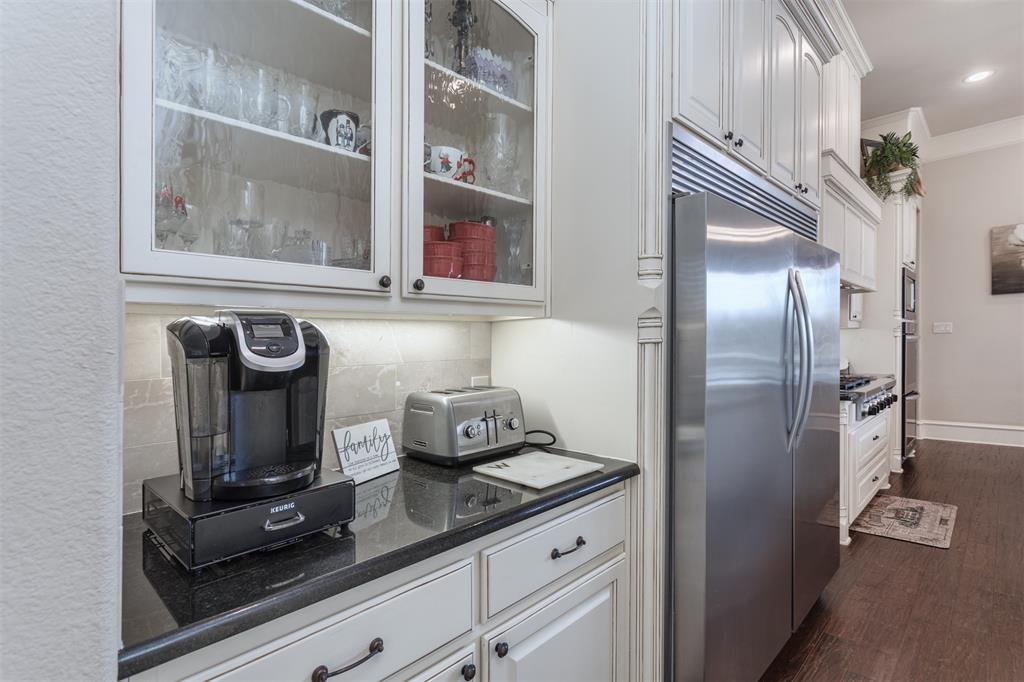 4694 Lake Breeze Drive Property Photo 18