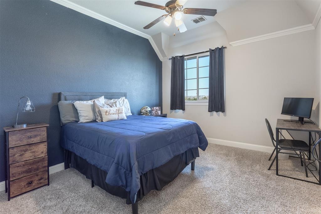 4694 Lake Breeze Drive Property Photo 22