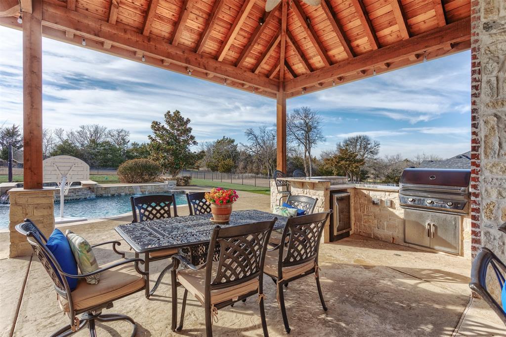 4694 Lake Breeze Drive Property Photo 30