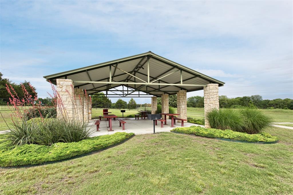 4694 Lake Breeze Drive Property Photo 38