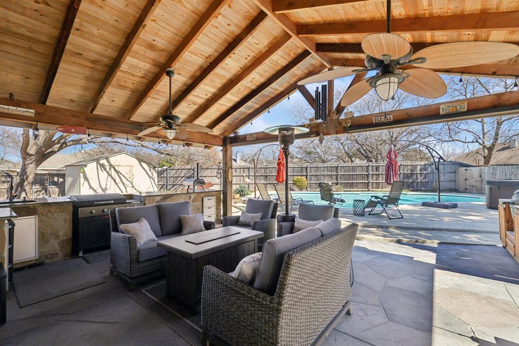 512 Inland Circle Property Photo
