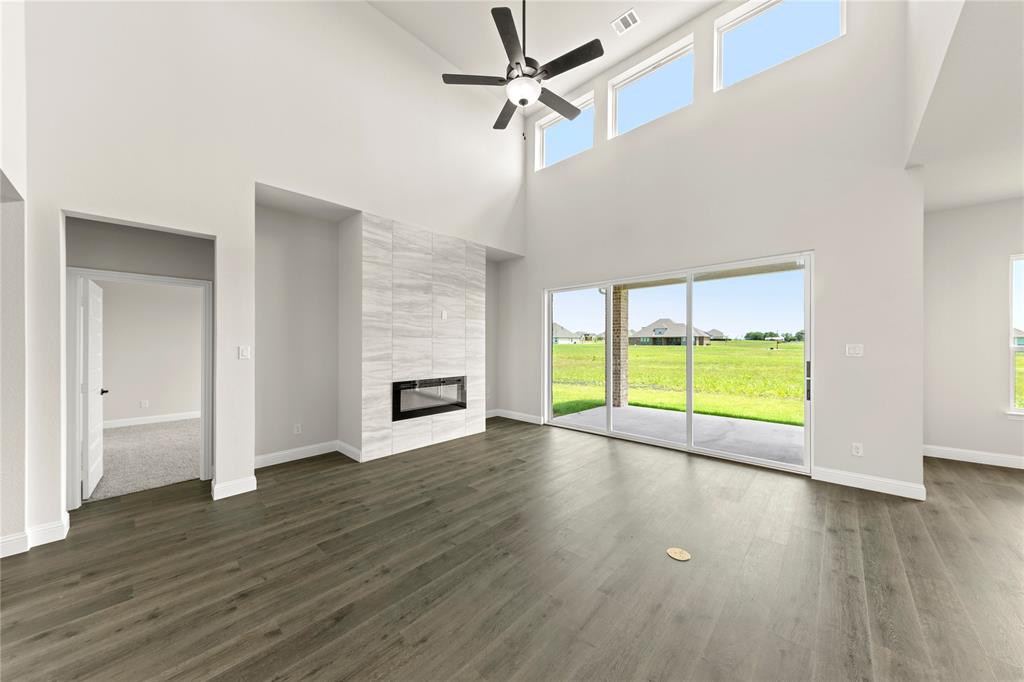 6725 Emerson Drive Property Photo 11
