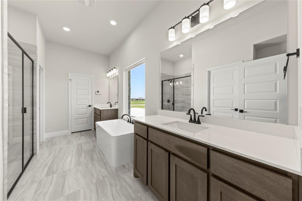 6725 Emerson Drive Property Photo 24
