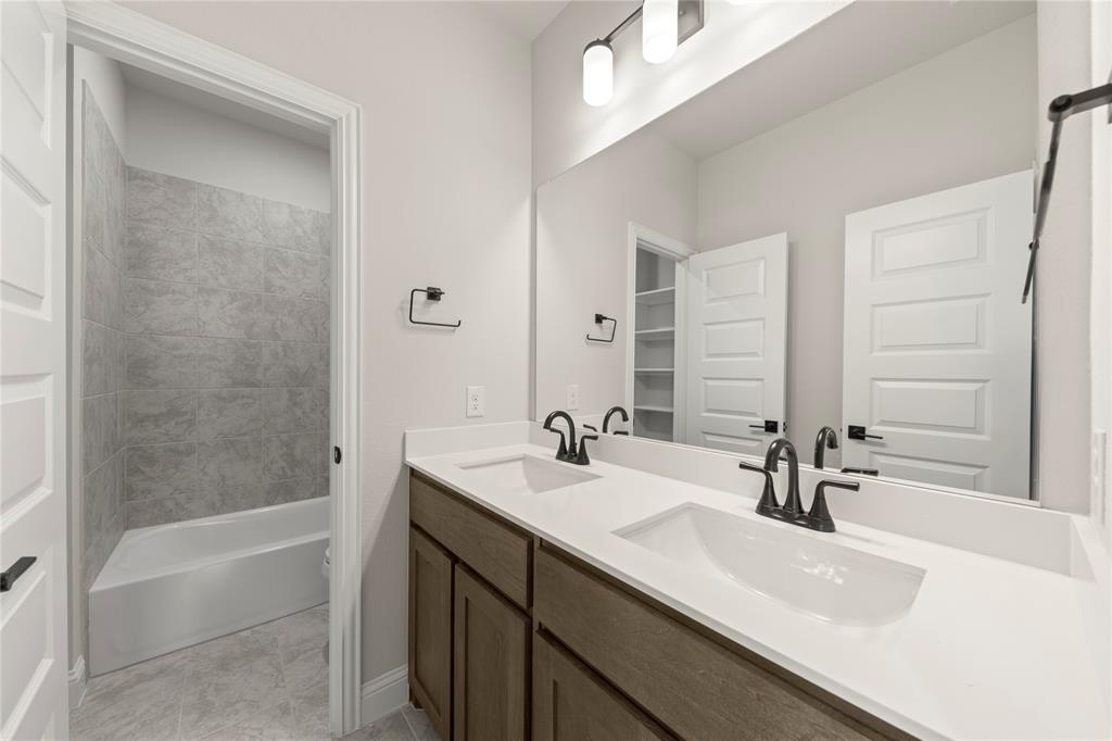 6725 Emerson Drive Property Photo 33