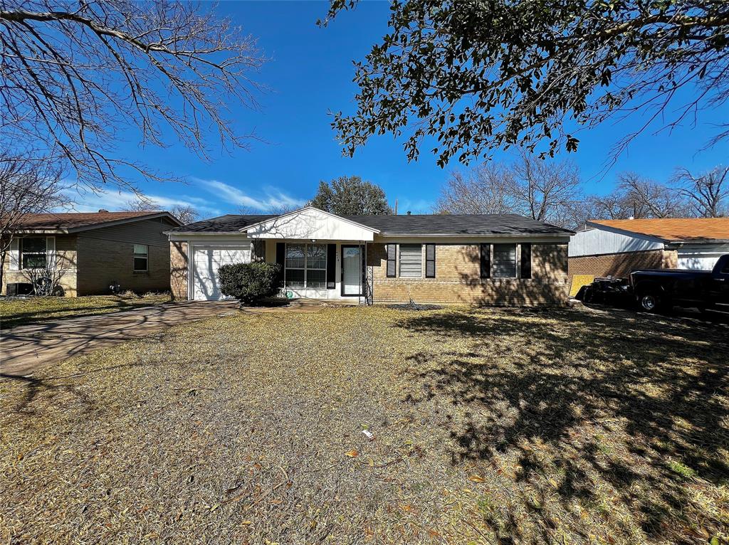 714 Cranbrook Lane Property Photo