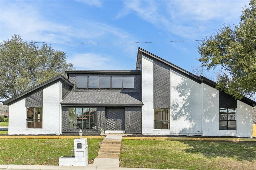 1204 York Drive Property Photo