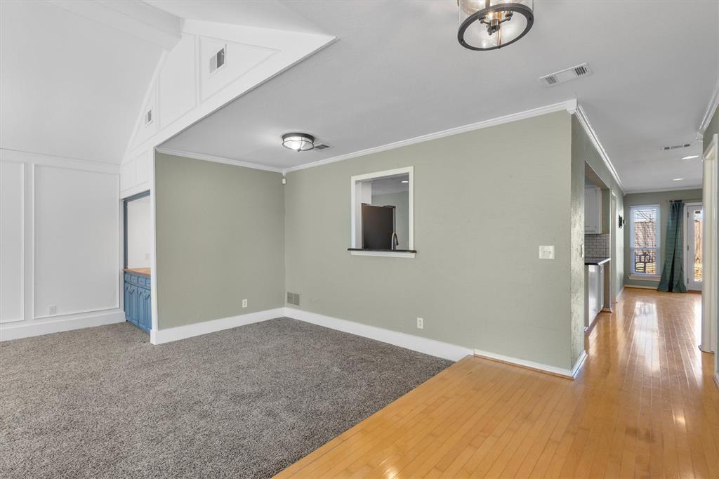 3233 Hidden Cove Drive Property Photo 5