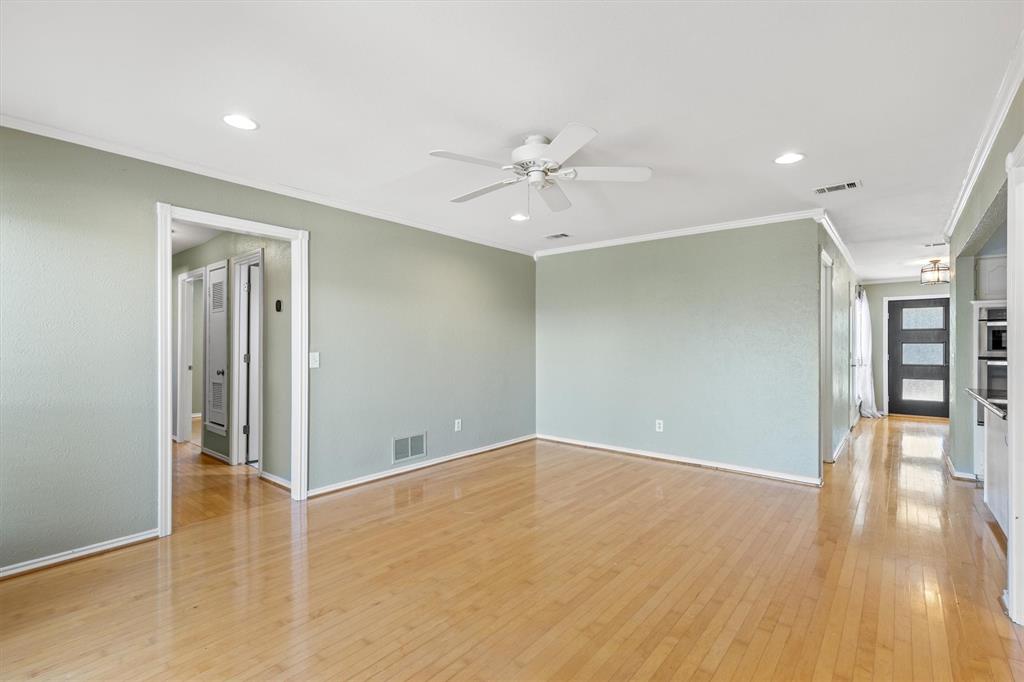 3233 Hidden Cove Drive Property Photo 16