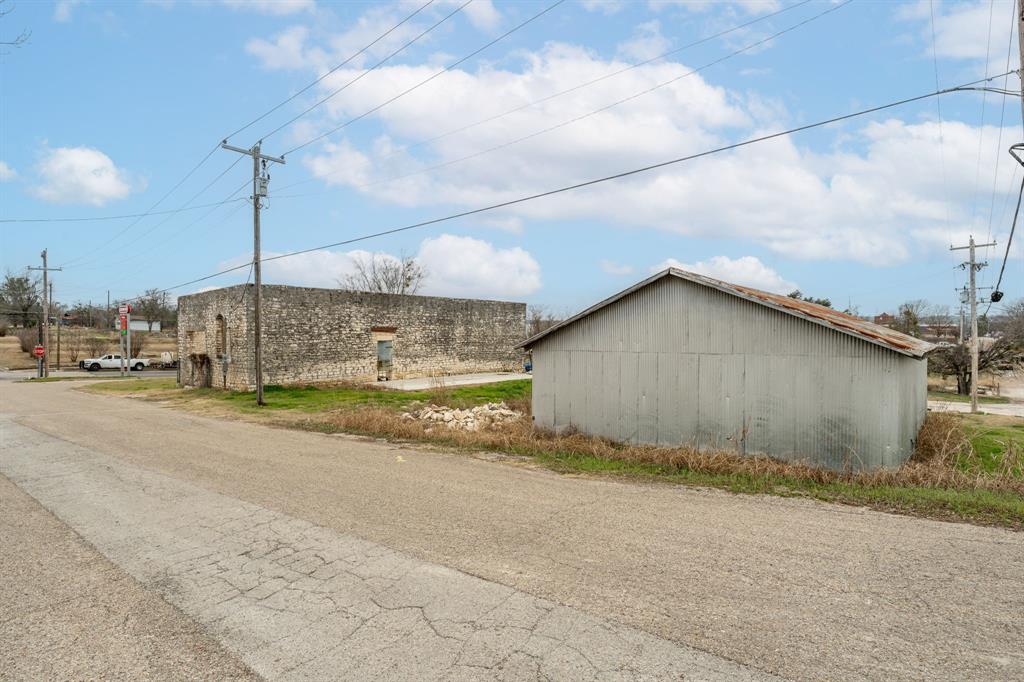 108 N Hill Property Photo 14