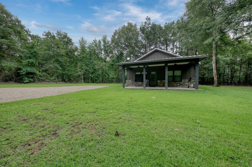 18763 CR 437 Property Photo 1