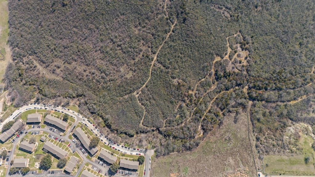 1200 Cherry Laurel Lane Property Photo 9