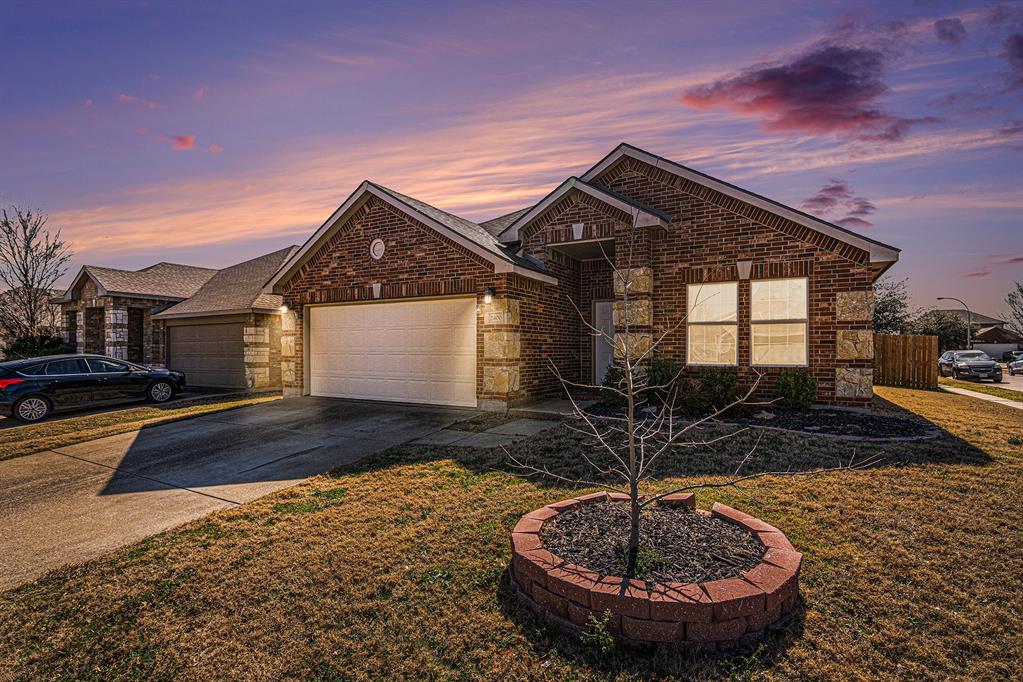 2400 Grand Rapids Drive Property Photo