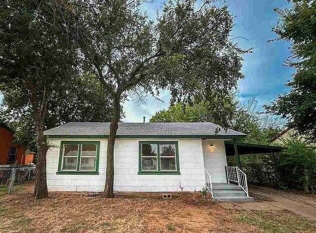 1627 Oceola Avenue Property Photo