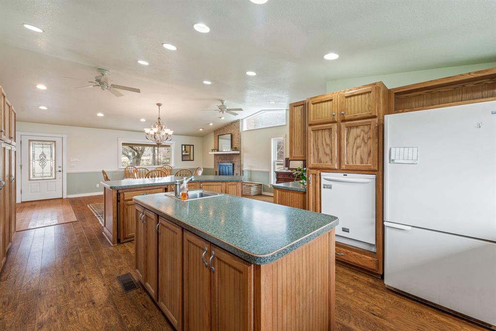 12334 Fm 219 Property Photo 10