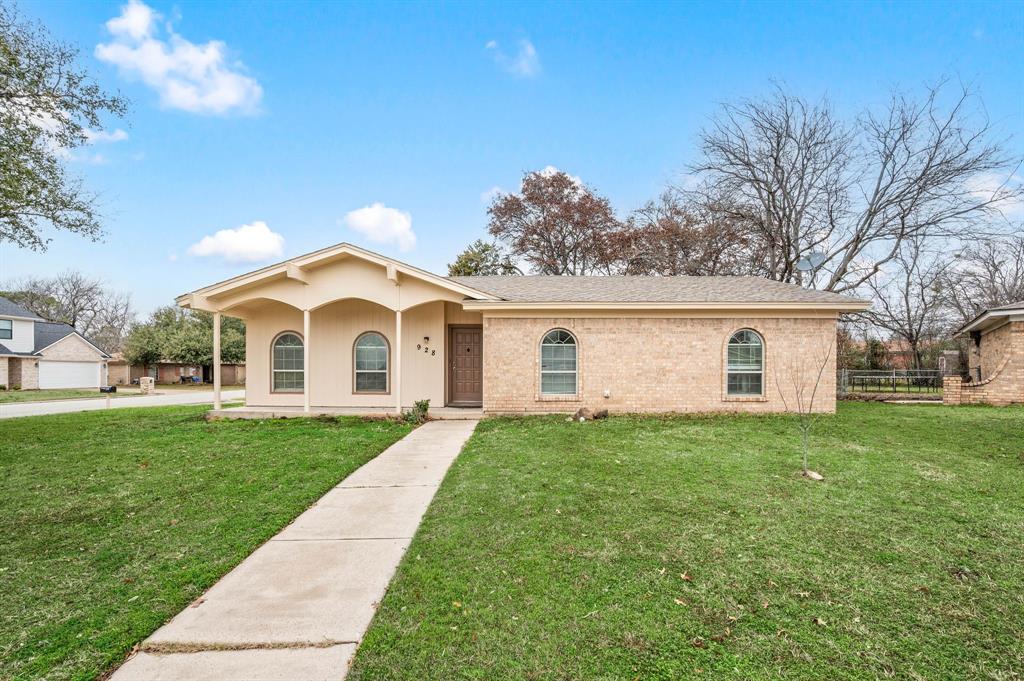 928 Madrid Court Property Photo