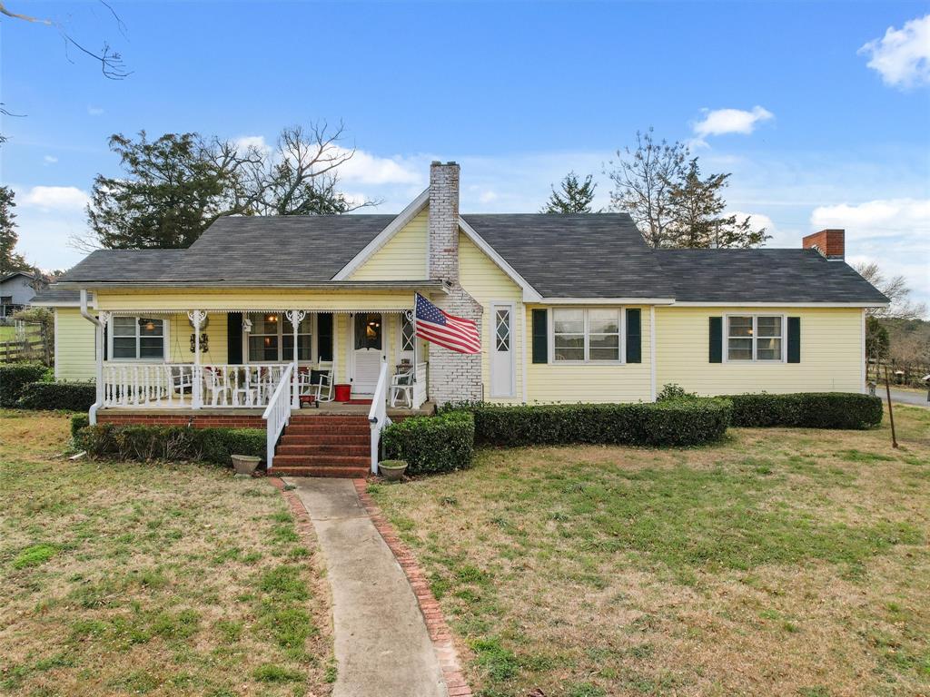 2556 Ash Rd Property Photo