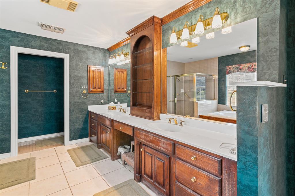 1918 Circleview Drive Property Photo 24