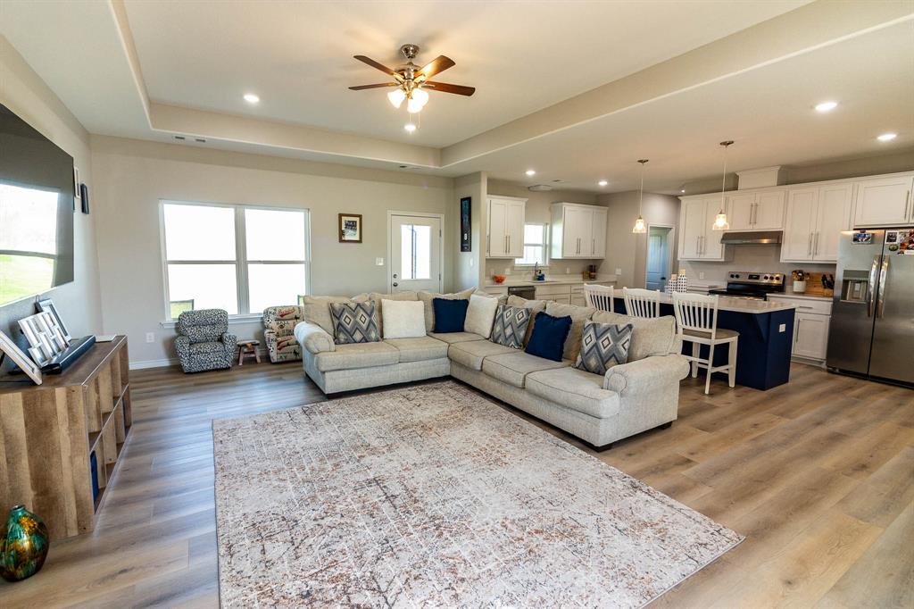 7055 Deer Run Property Photo 4