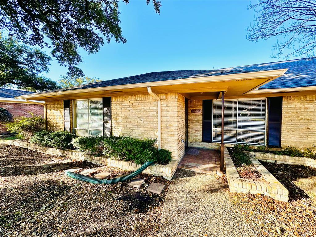 7723 Village Trail Drive Property Photo