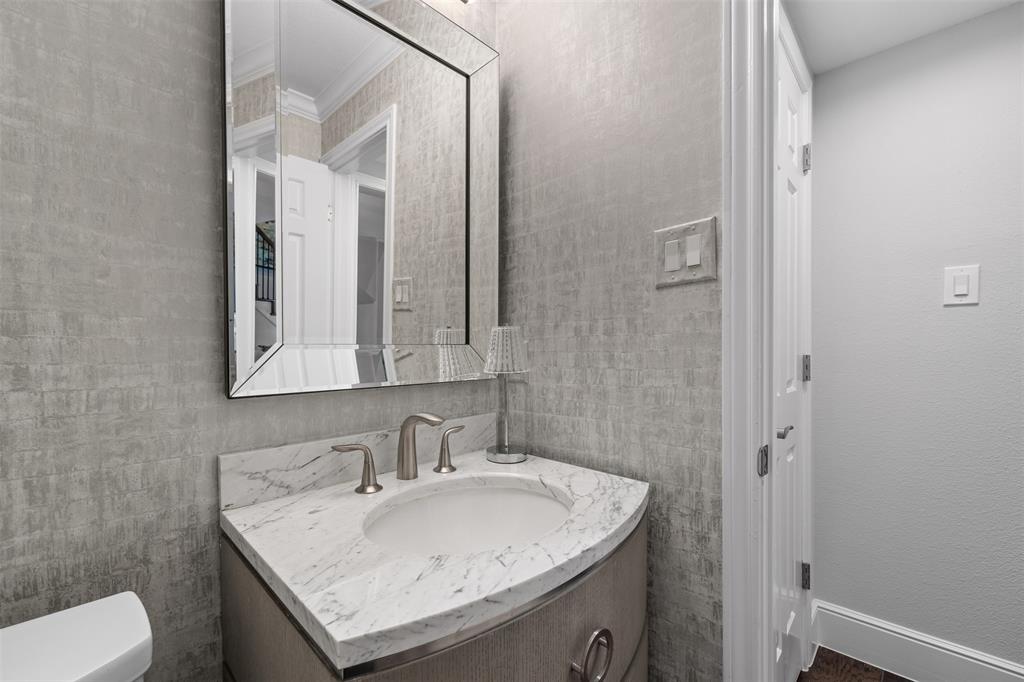 4613 Washburn Avenue Property Photo 23
