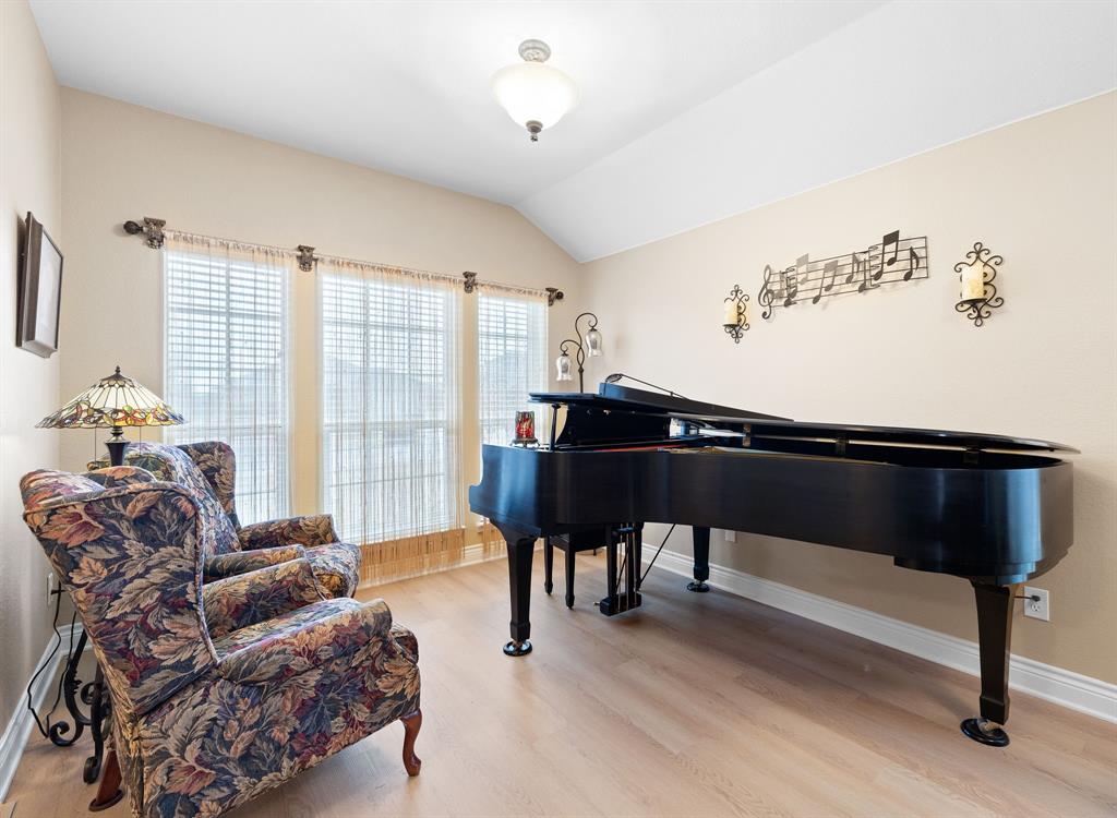 1117 Seminole Lane Property Photo 4