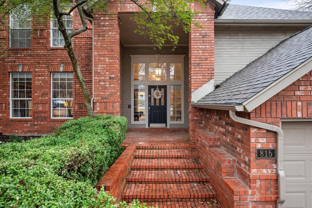 815 Rolling View Court Property Photo