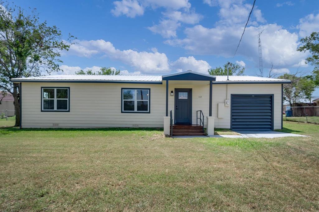 112 E Stroud Street Property Photo