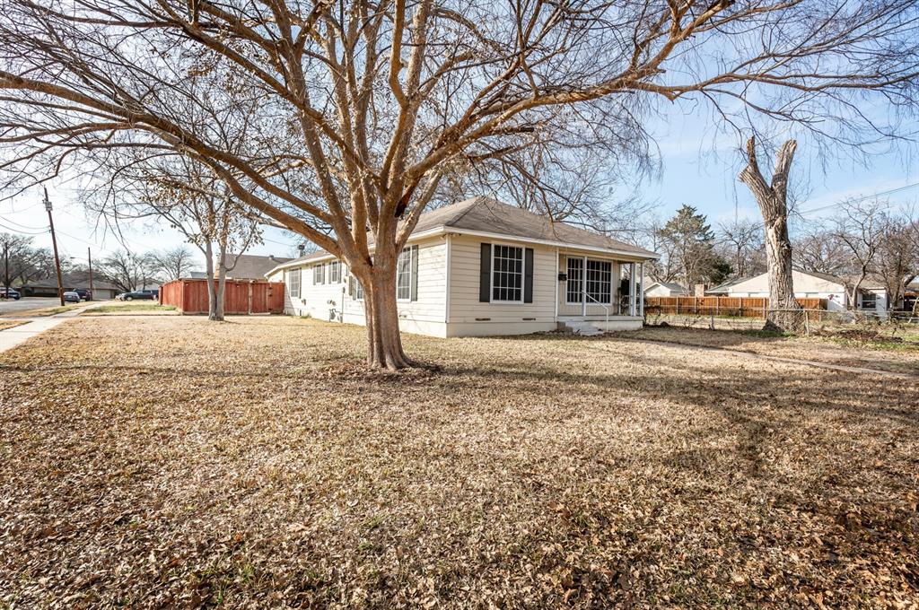 619 Oakland Drive Property Photo